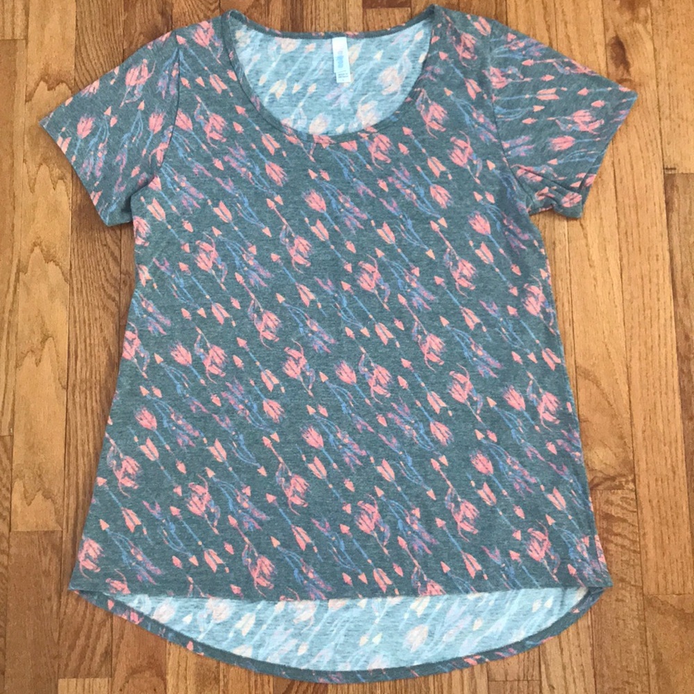 LuLaRoe Classic T - ARROWS